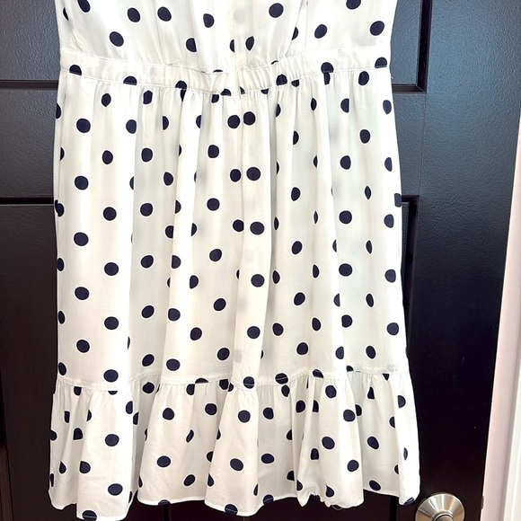 J. Crew White & Navy Polka Dot V-Neck, Front Cap Sleeve Ruffled, Dress. Size 8 - Picture 6 of 13